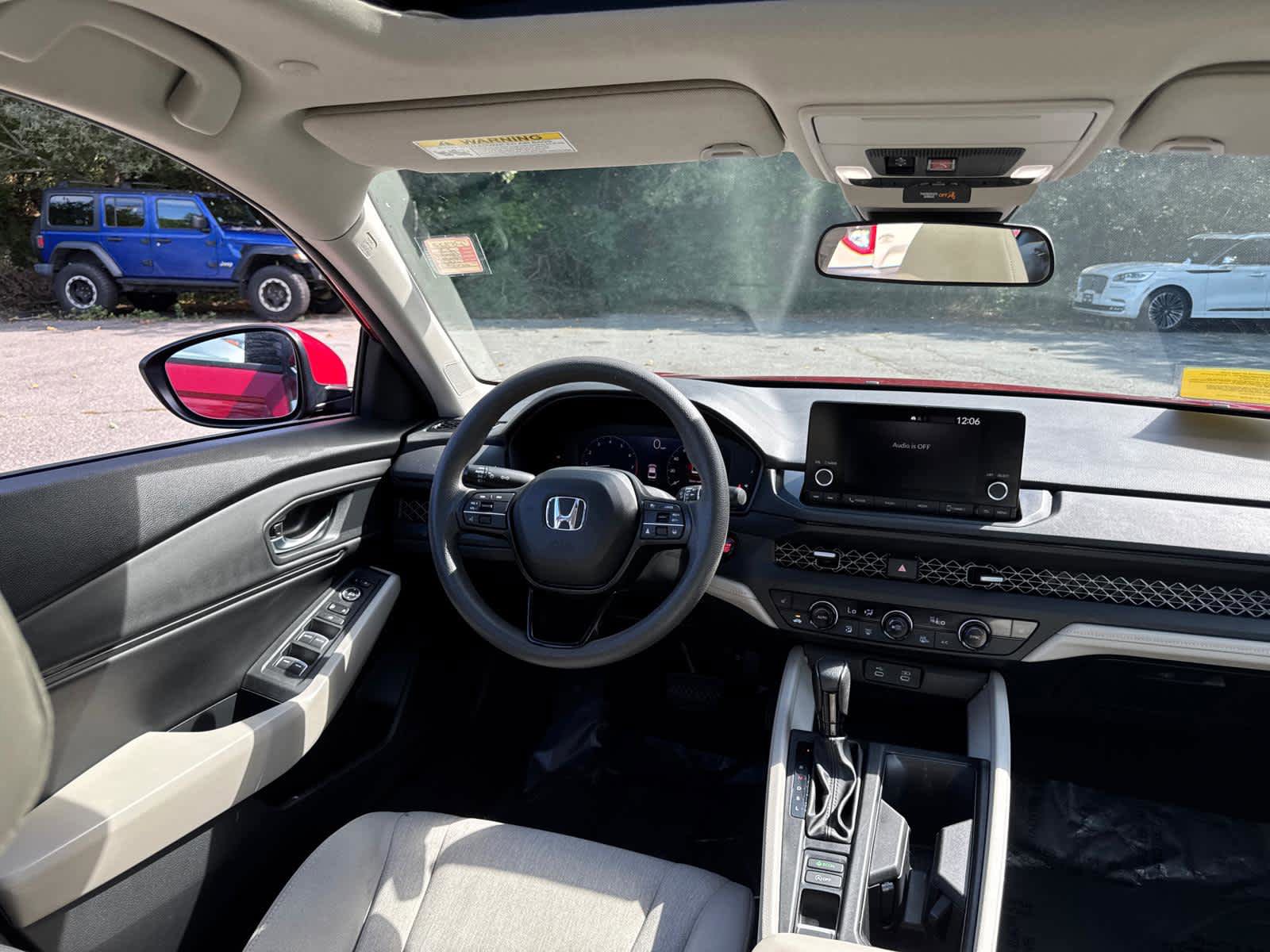 Used 2023 Honda Accord EX image 36