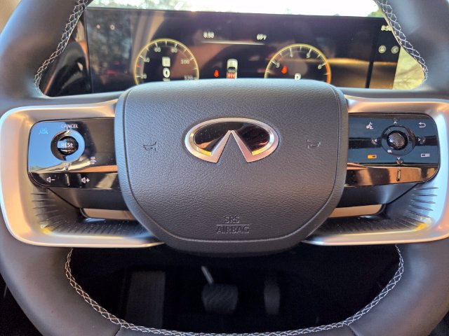 Certified 2025 INFINITI QX80 Luxe AWD/4WD image 33