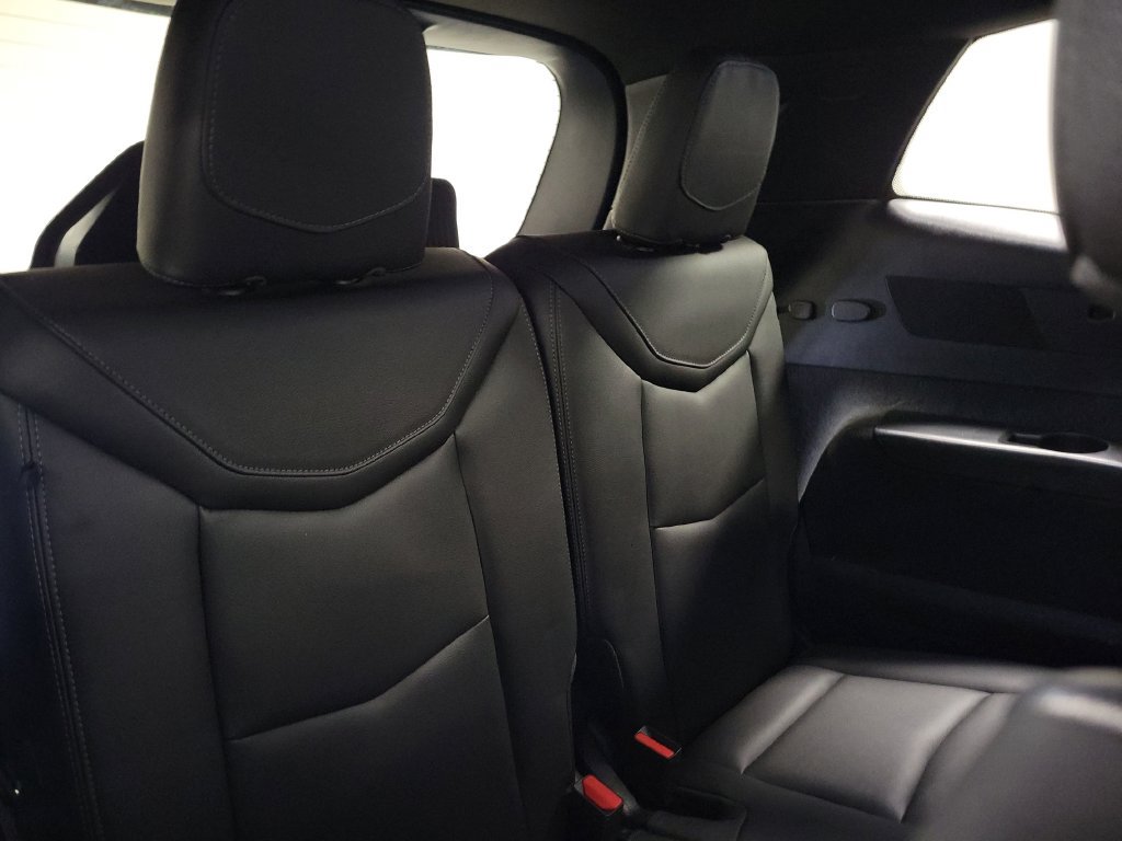 Used 2024 Cadillac XT6 Luxury AWD/4WD image 35