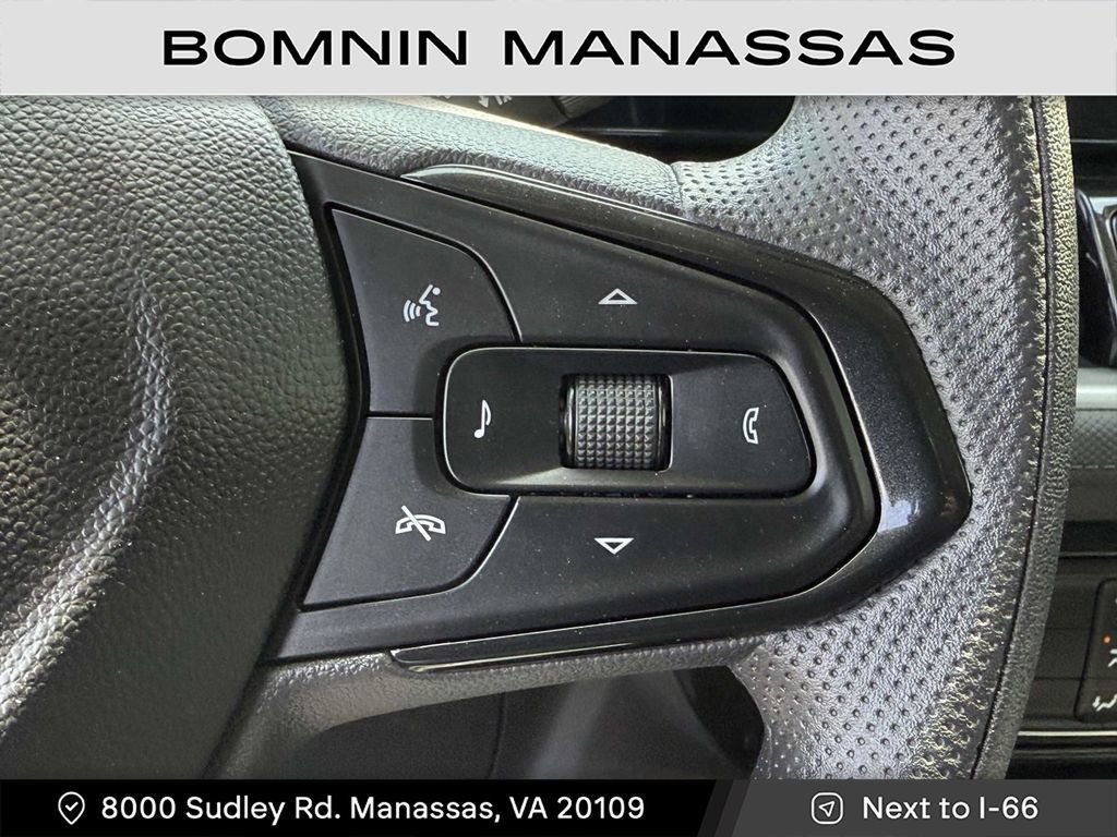 Used 2024 Chevrolet TrailBlazer LT w/ Driver Confidence Package image 24