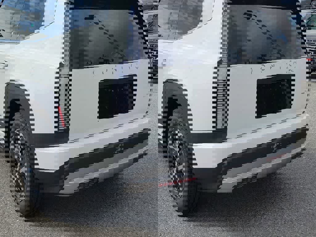 New 2026 Hyundai Ioniq 9 SE image 6