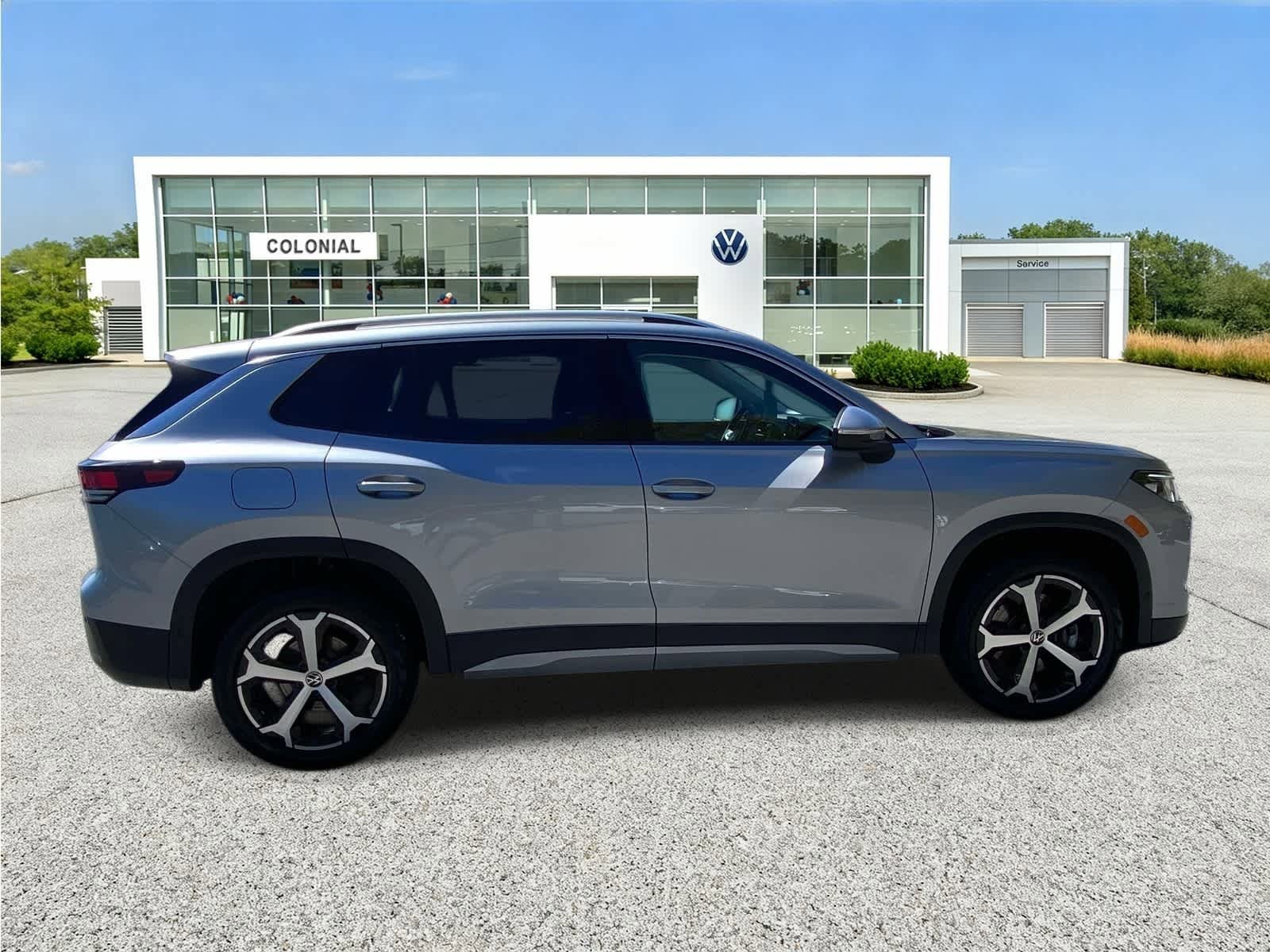 Certified 2025 Volkswagen Tiguan SE AWD/4WD image 6