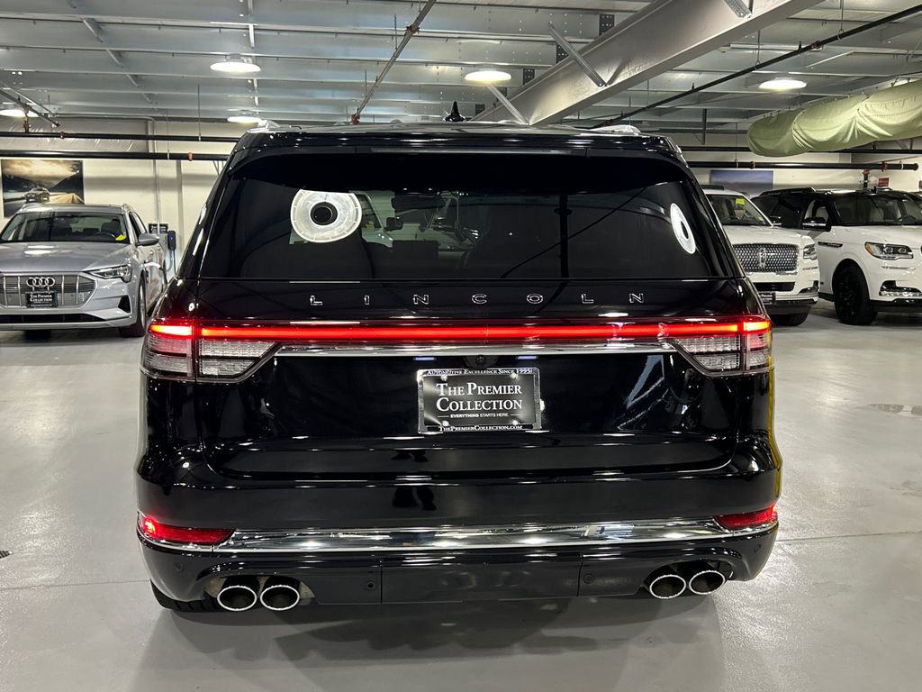 Used 2023 Lincoln Aviator Black Label w/ Dynamic Handling Package AWD/4WD image 3