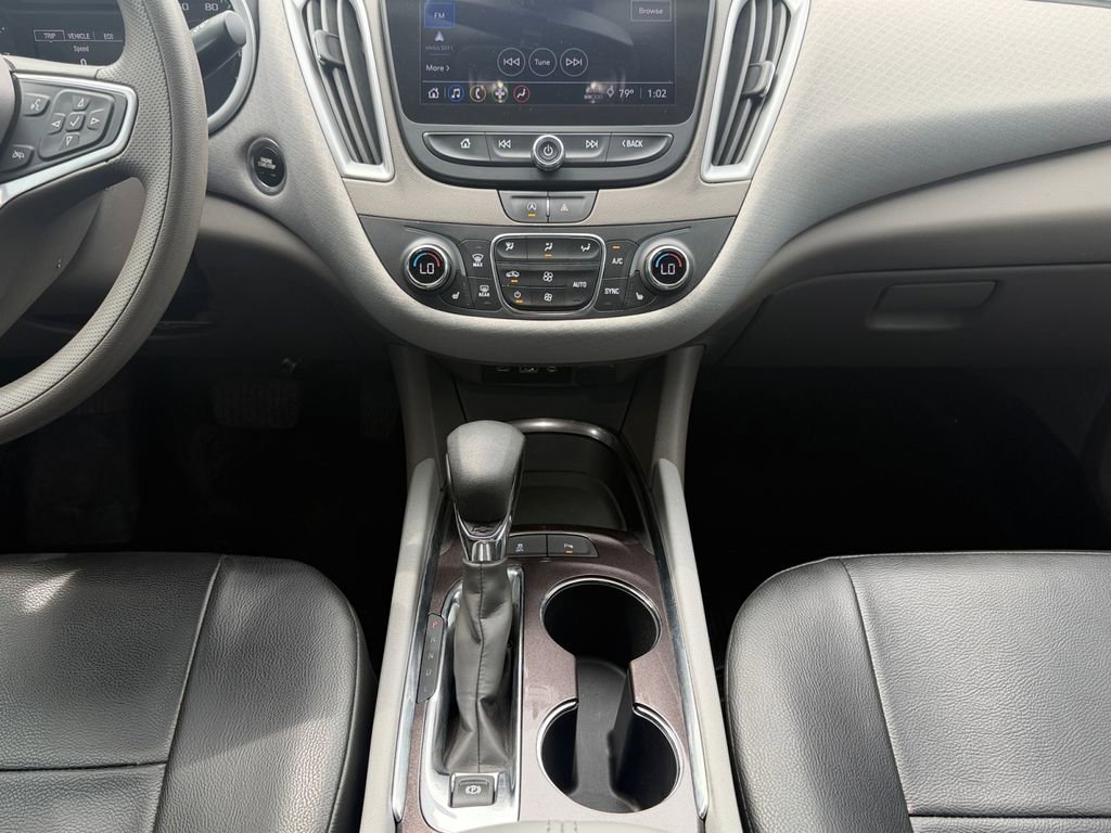Used 2022 Chevrolet Malibu LT image 15