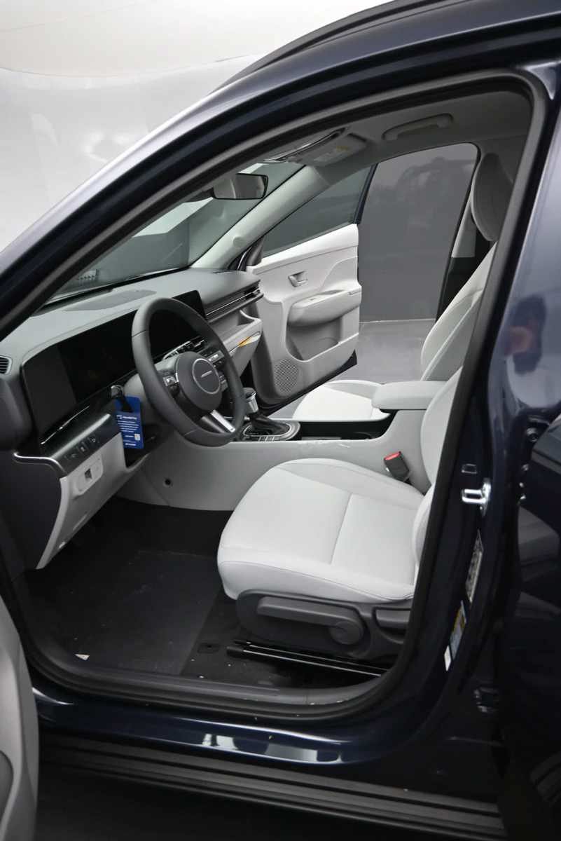 New 2026 Hyundai Kona SEL Sport AWD/4WD image 16