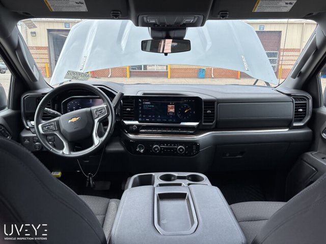Used 2024 Chevrolet Silverado 1500 LT AWD/4WD image 8