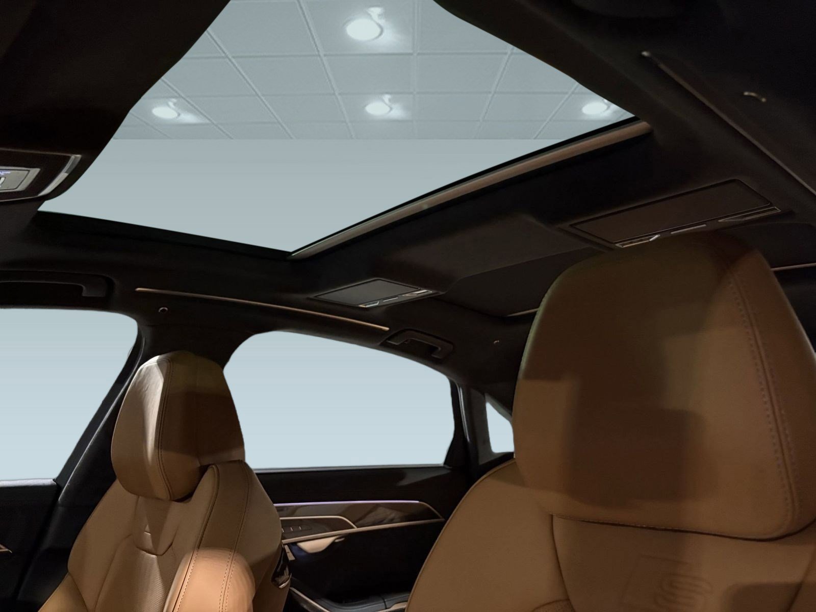 New 2025 Audi S8 image 15