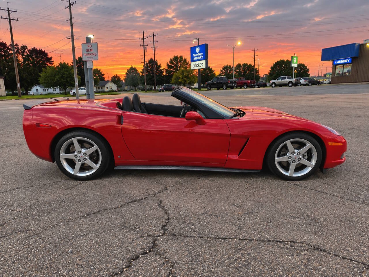 Used 2006 Chevrolet Corvette Convertible w/ Preferred Equipment Group RWD image 30