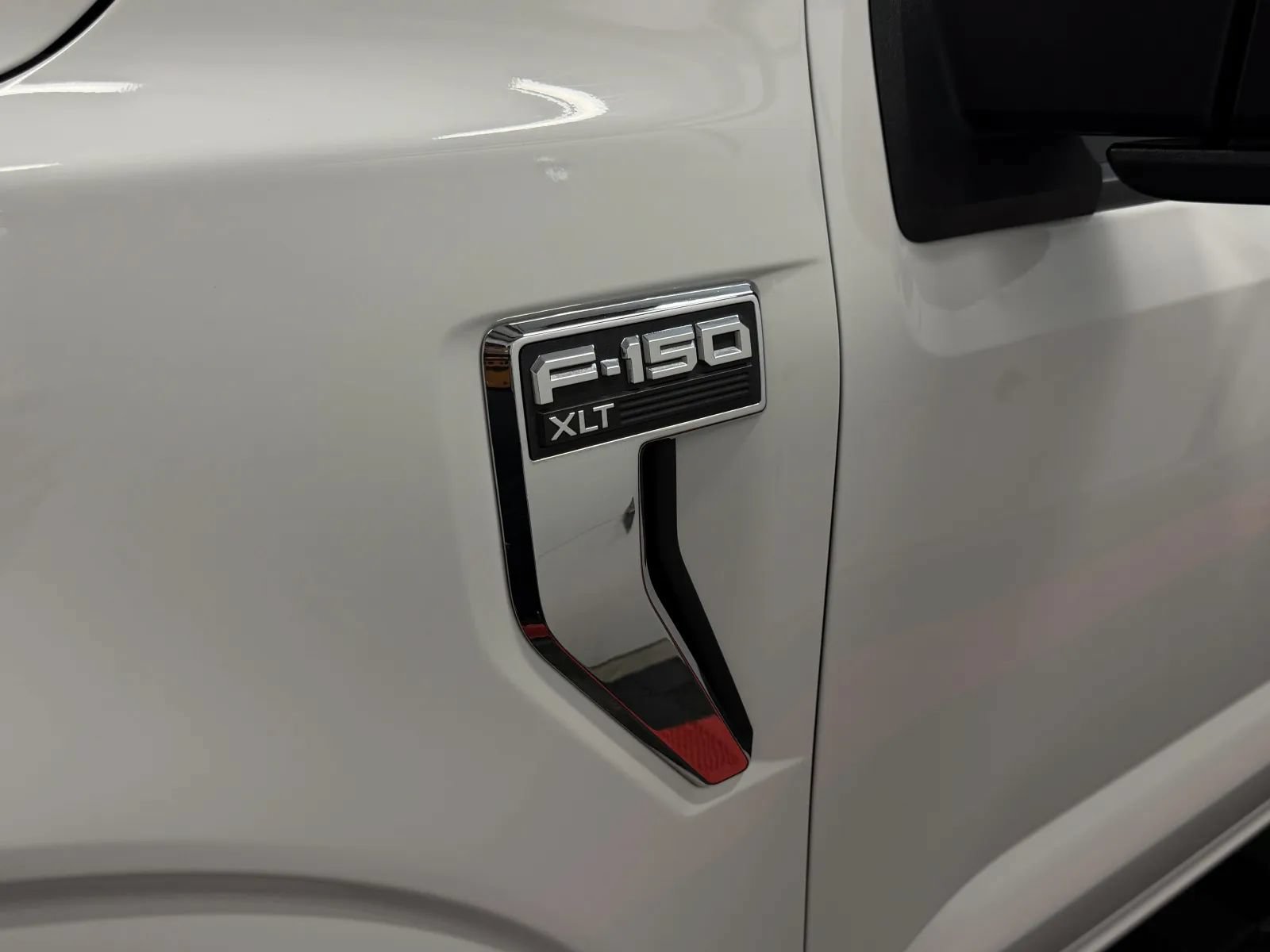 Used 2021 Ford F150 XLT w/ Equipment Group 301A Mid AWD/4WD image 10