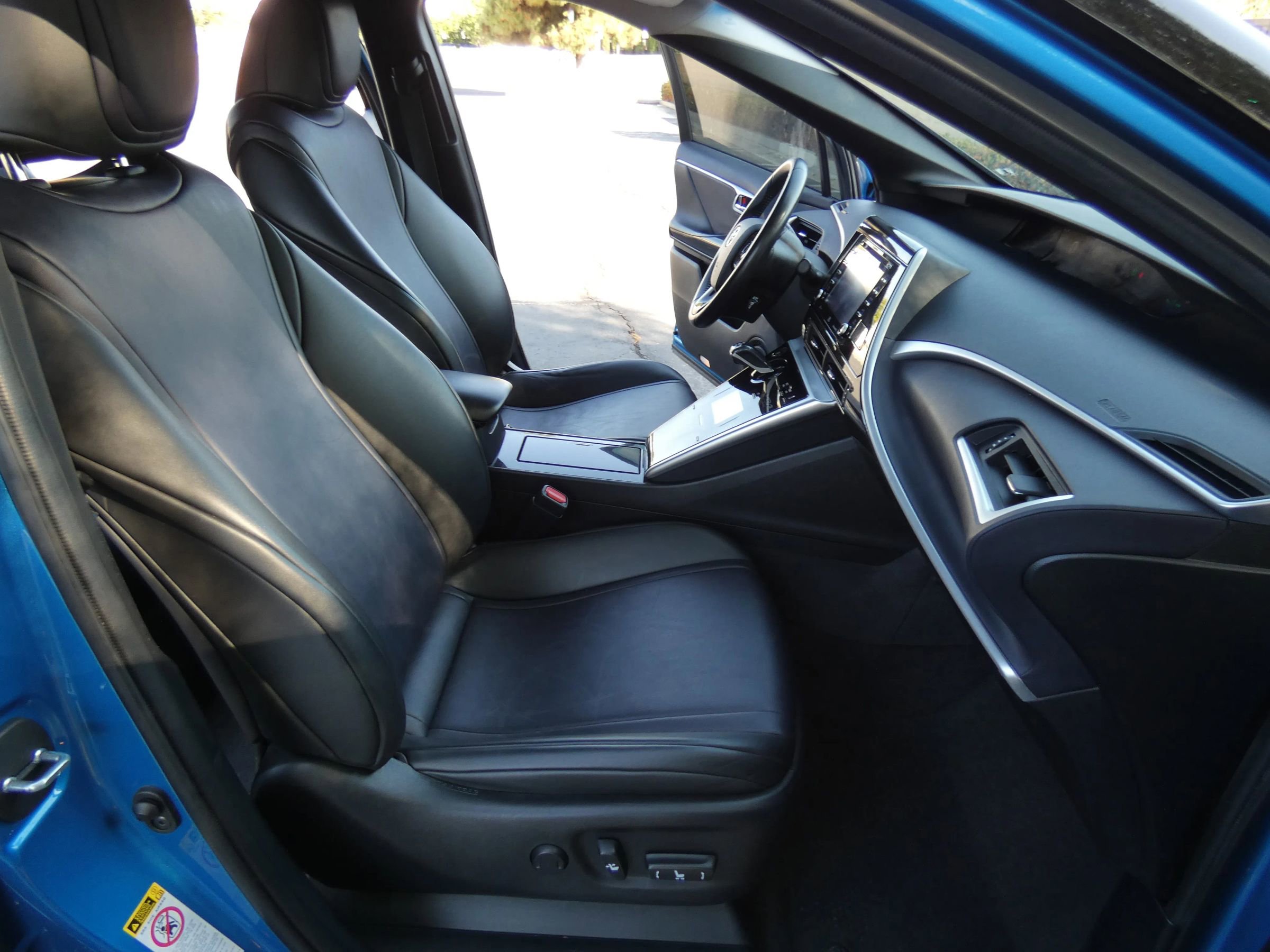 Used 2018 Toyota Mirai image 27
