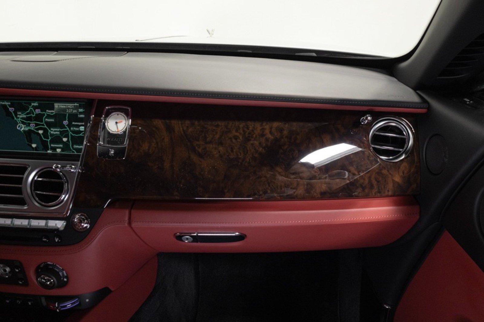 Used 2016 Rolls-Royce Wraith RWD image 53