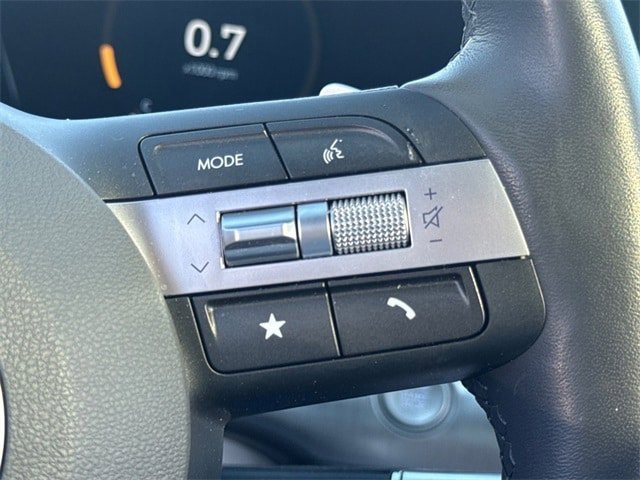 Used 2024 Hyundai Kona Limited image 18