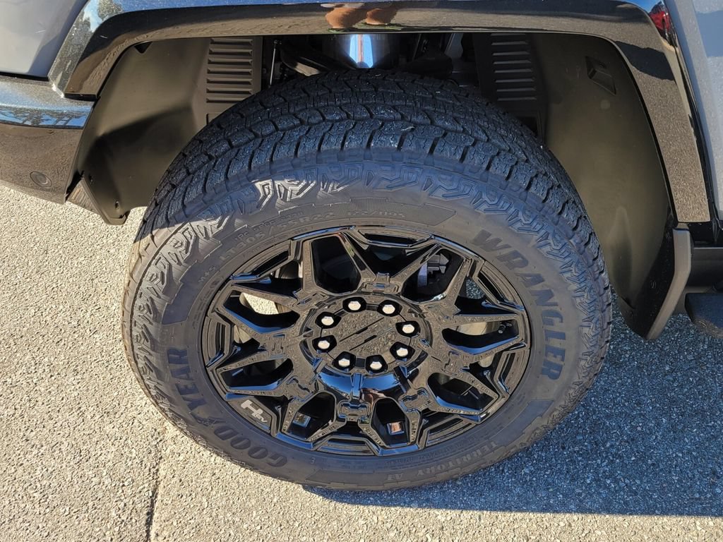 New 2026 GMC Hummer EV 4x4 Crew Cab image 15