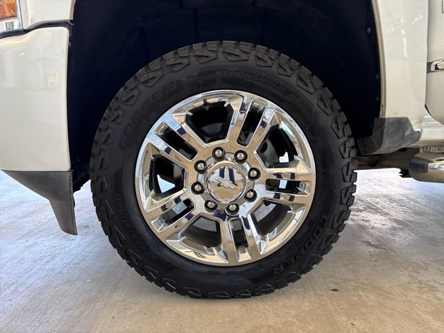 Used 2016 Chevrolet Silverado 2500 High Country w/ Duramax Plus Package AWD/4WD image 26