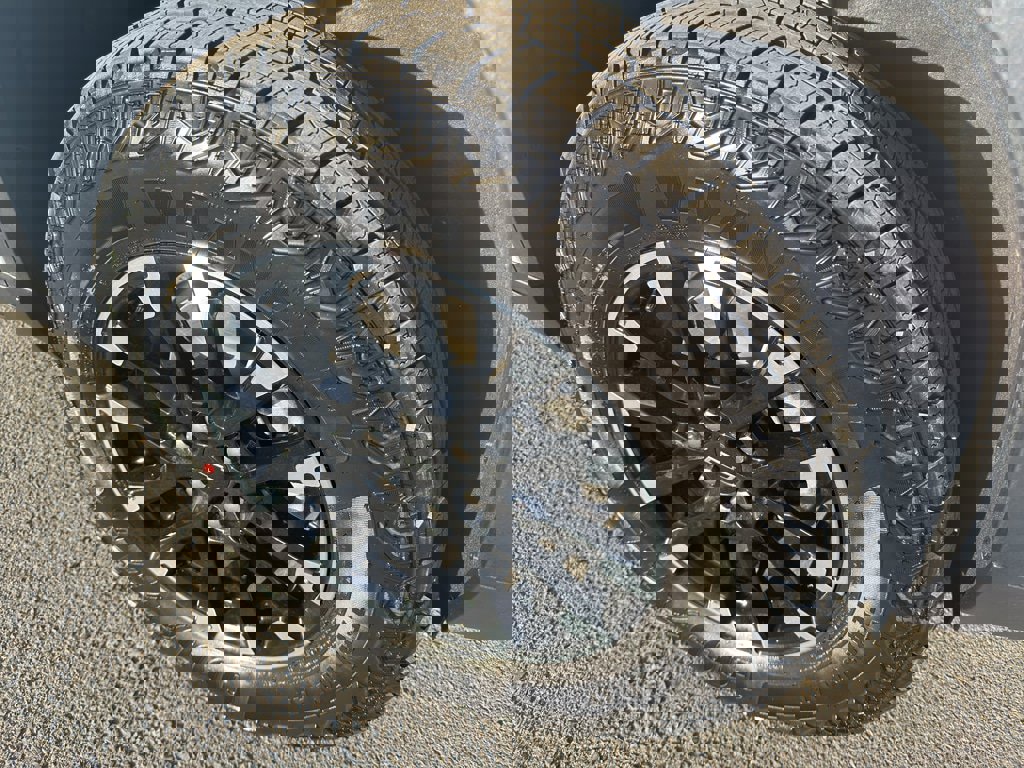 New 2026 Chevrolet Traverse Z71 w/ Enhanced Driving Package image 9