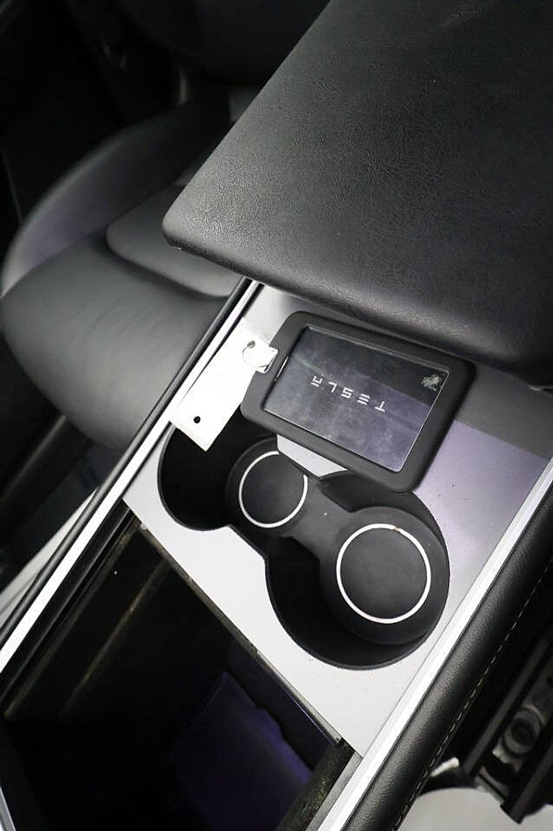 Used 2022 Tesla Model Y Long Range AWD/4WD image 25
