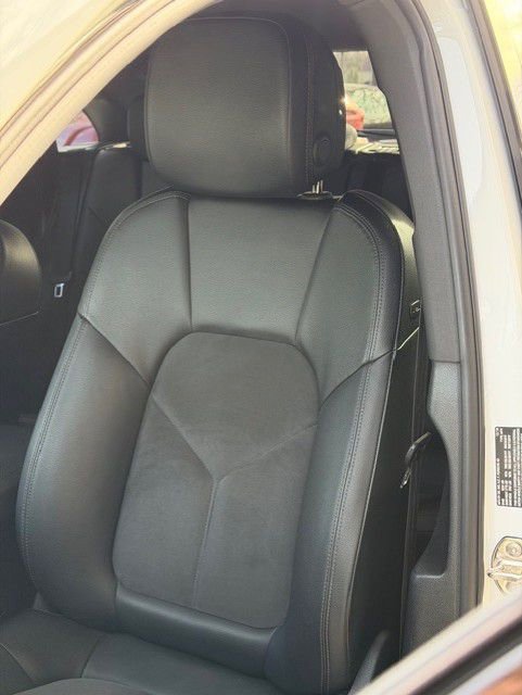 Used 2019 Porsche Macan image 26