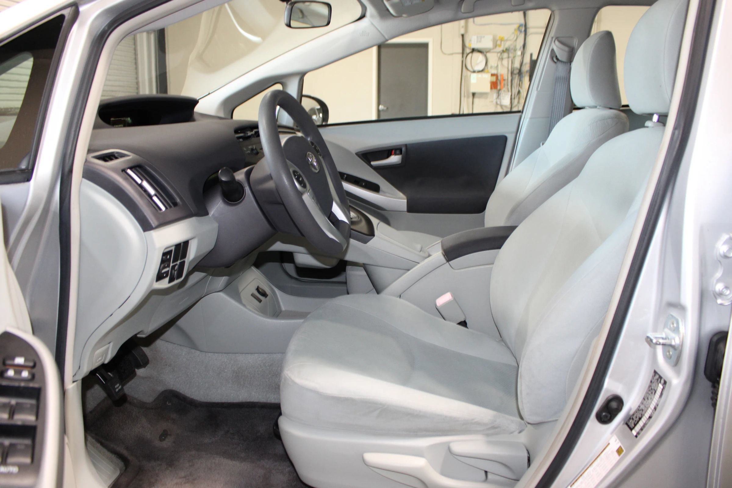 Used 2010 Toyota Prius Three FWD image 8