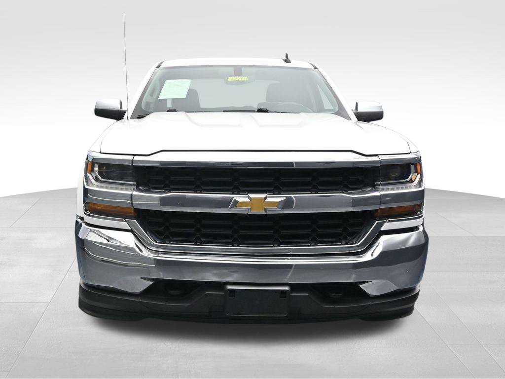 Used 2017 Chevrolet Silverado 1500 LT w/ Trailering Package AWD/4WD image 8