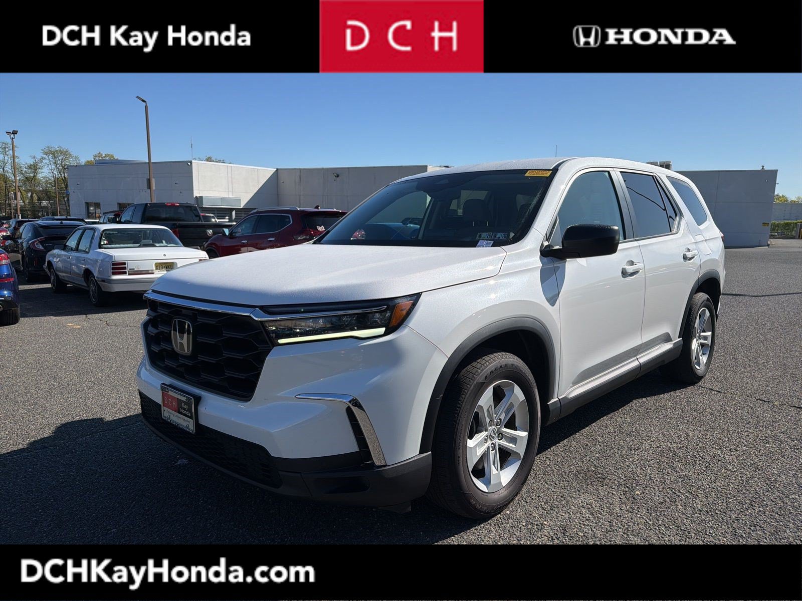 Certified 2023 Honda Pilot LX image 1