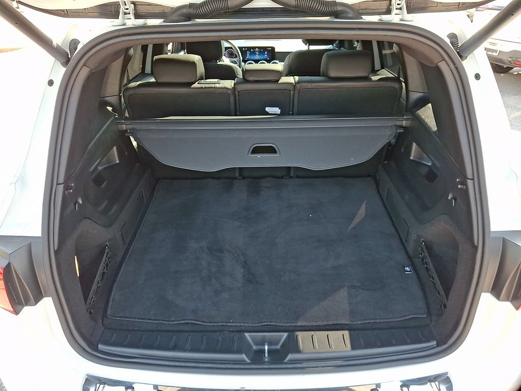 Used 2025 Mercedes-Benz GLB 250 4MATIC image 29
