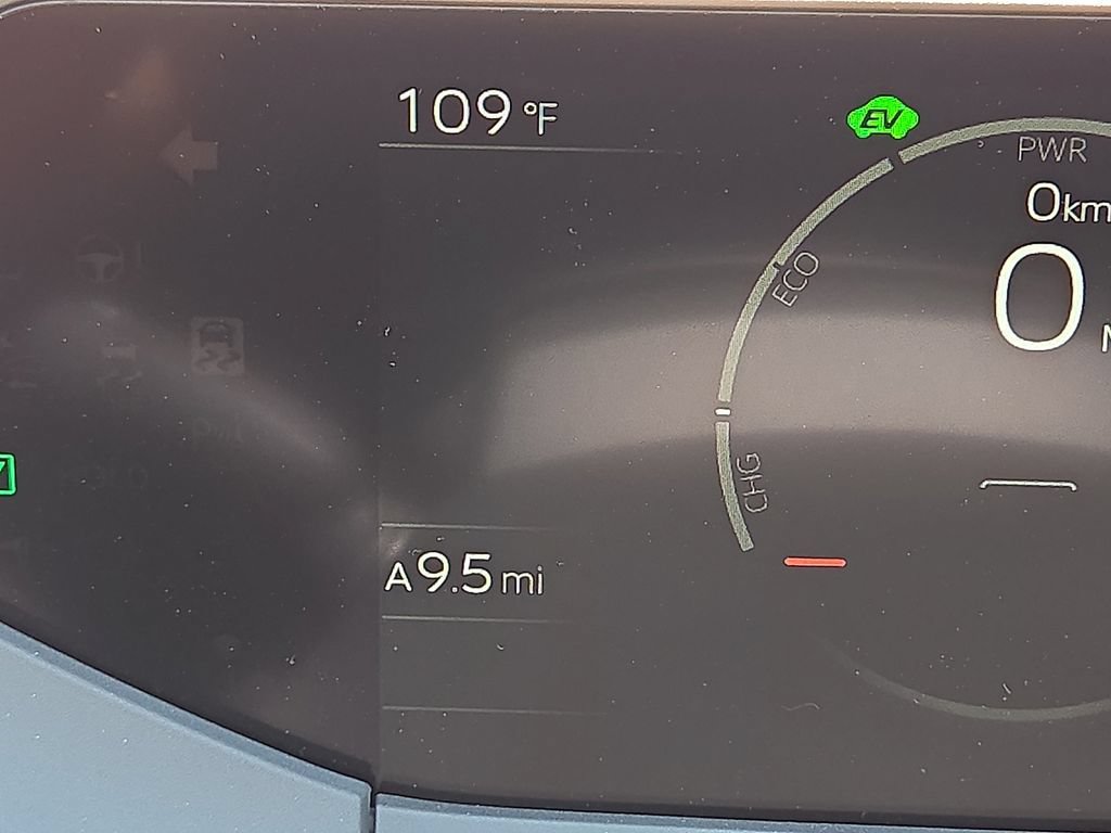 New 2027 Toyota Prius XLE FWD image 24