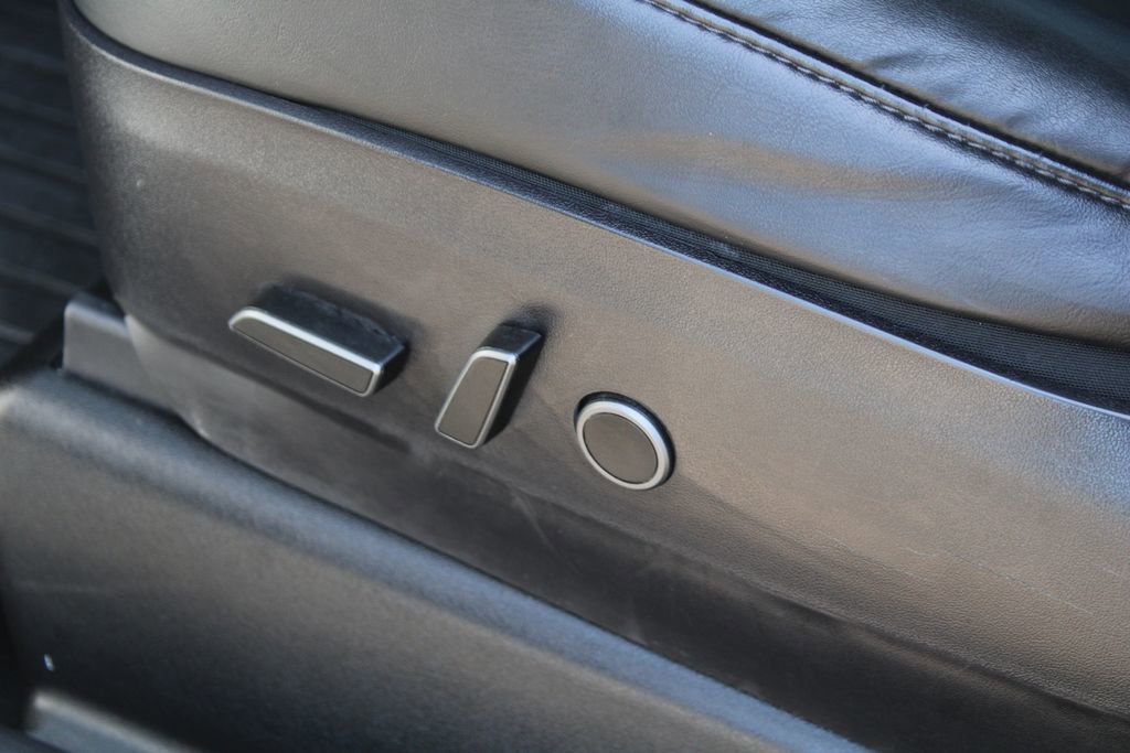 Used 2021 Tesla Model Y Long Range image 25