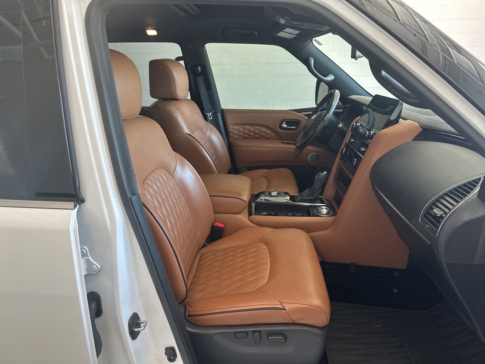 Certified 2023 INFINITI QX80 Sensory w/ Cargo Package AWD/4WD image 15