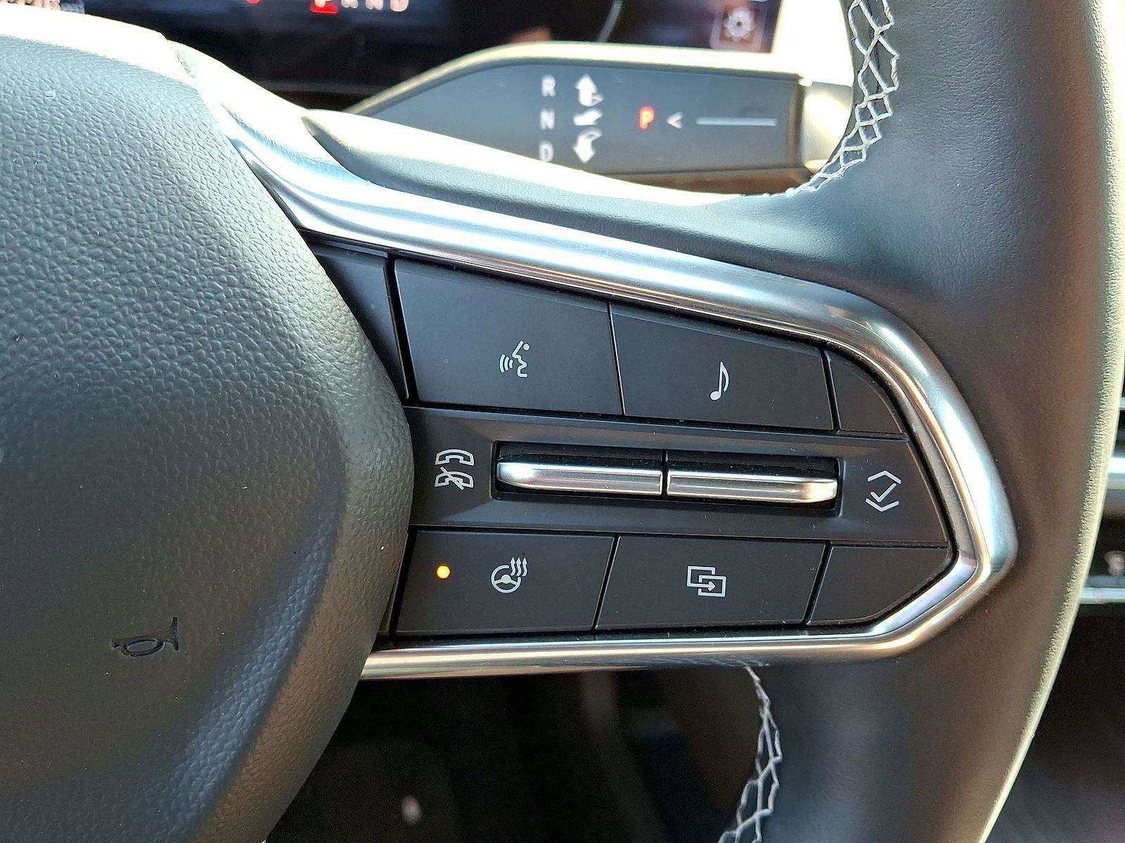 Used 2024 Chevrolet Equinox EV LT image 24