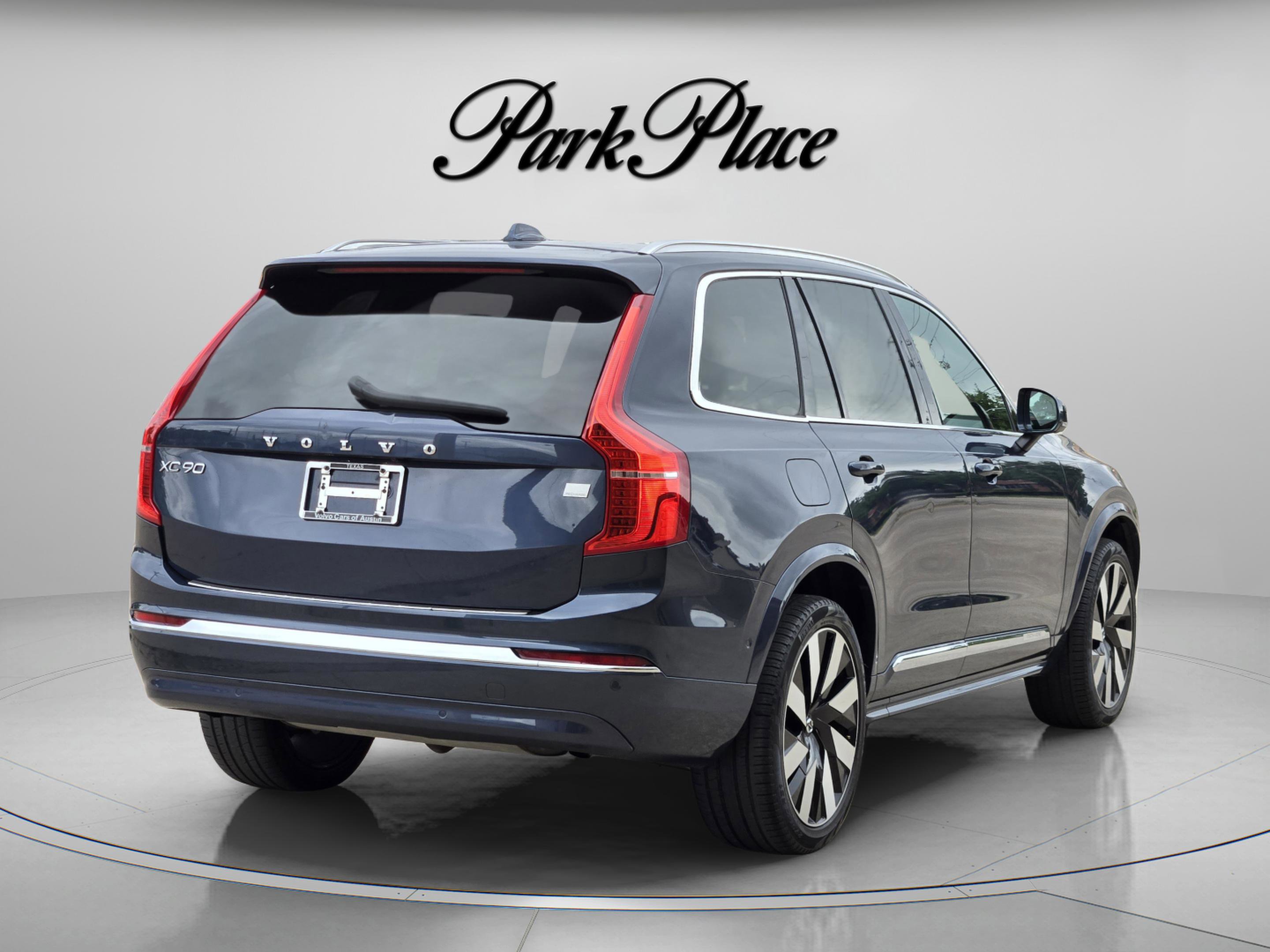 Used 2023 Volvo XC90 T8 Ultimate w/ Protection Package Premier image 6