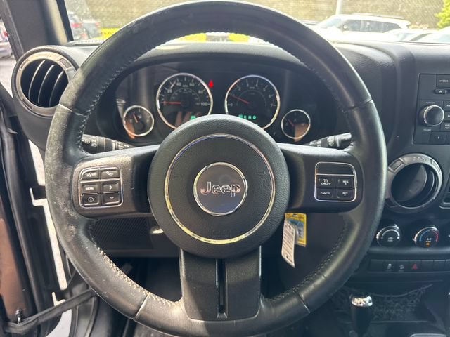 Used 2017 Jeep Wrangler Unlimited Sport w/ Connectivity Group AWD/4WD image 19
