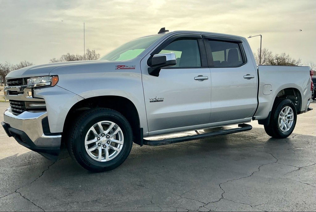 Used 2020 Chevrolet Silverado 1500 LT w/ Texas Edition image 7