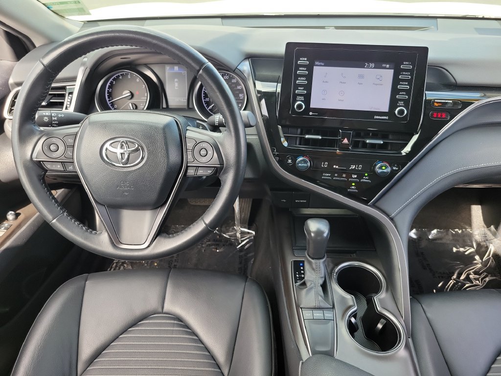 Used 2024 Toyota Camry SE FWD image 4