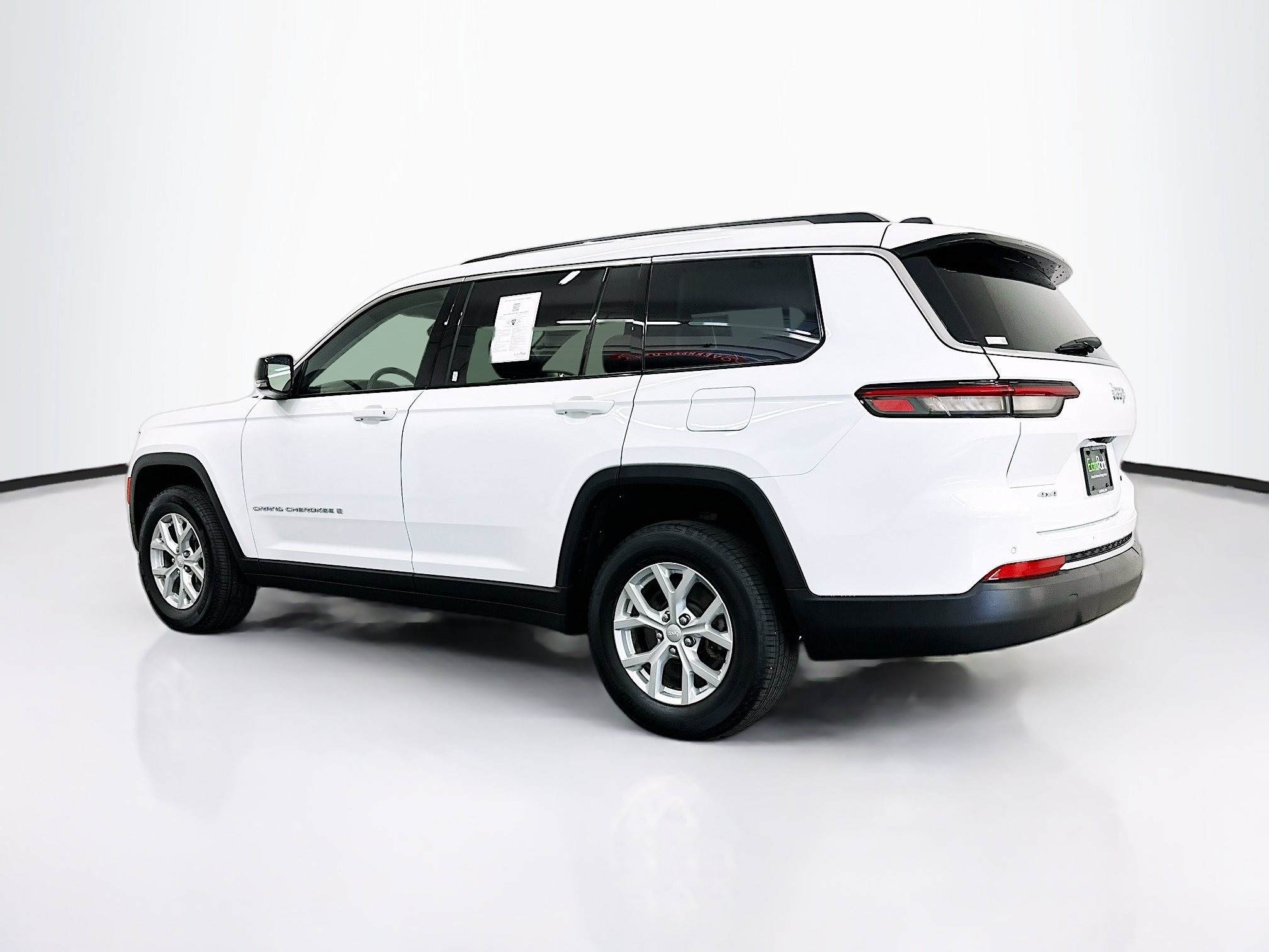 Used 2023 Jeep Grand Cherokee L Limited w/ Trailer Tow Group (B) AWD/4WD image 5