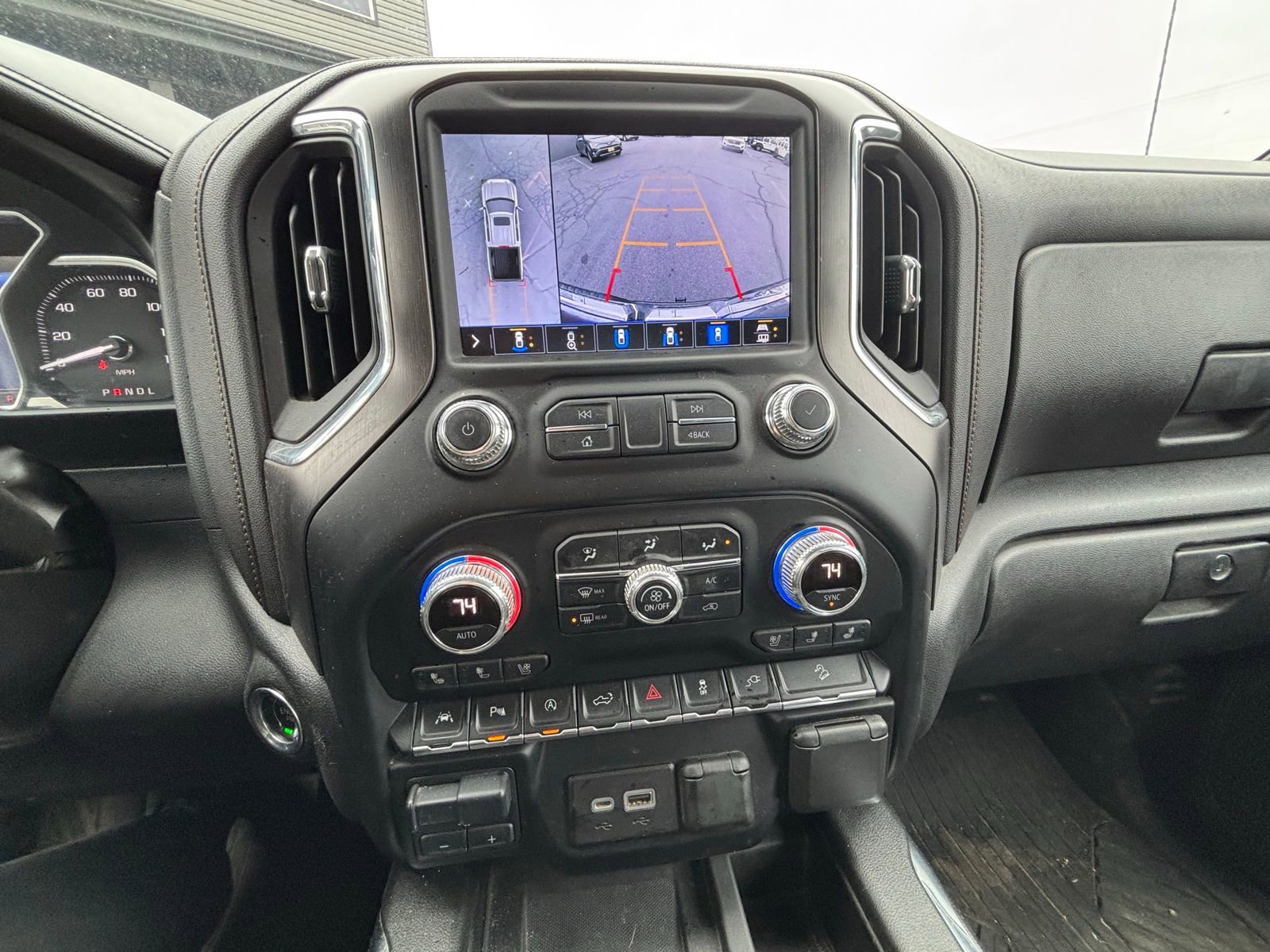 Used 2020 GMC Sierra 1500 AT4 w/ AT4 Premium Package image 12