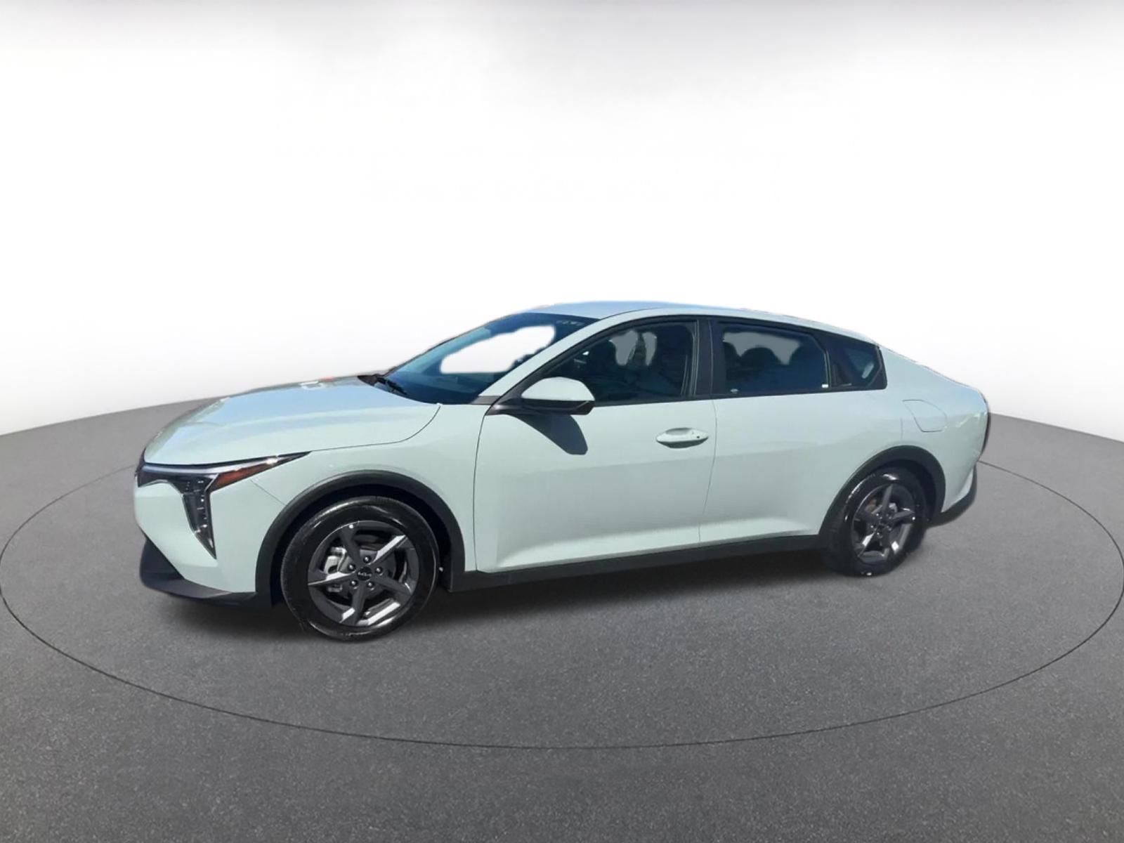 Used 2025 Kia K4 FWD image 7