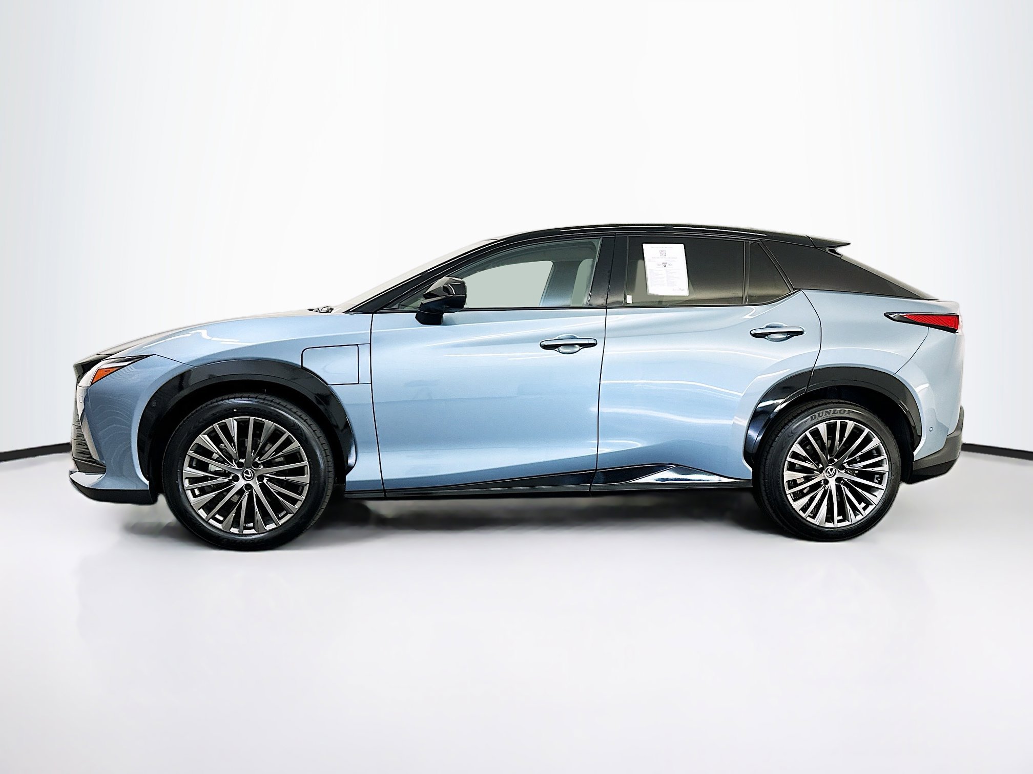 Used 2023 Lexus RZ 450e Premium w/ Accessory Package (2T) AWD/4WD image 4