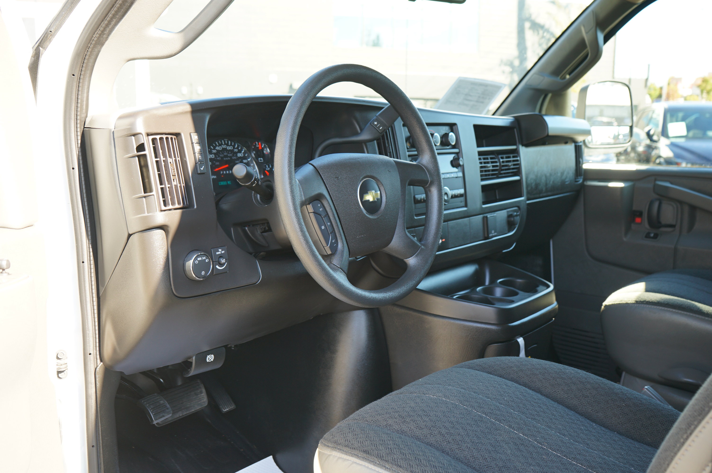 Used 2024 Chevrolet Express 2500 w/ Driver Convenience Package image 13