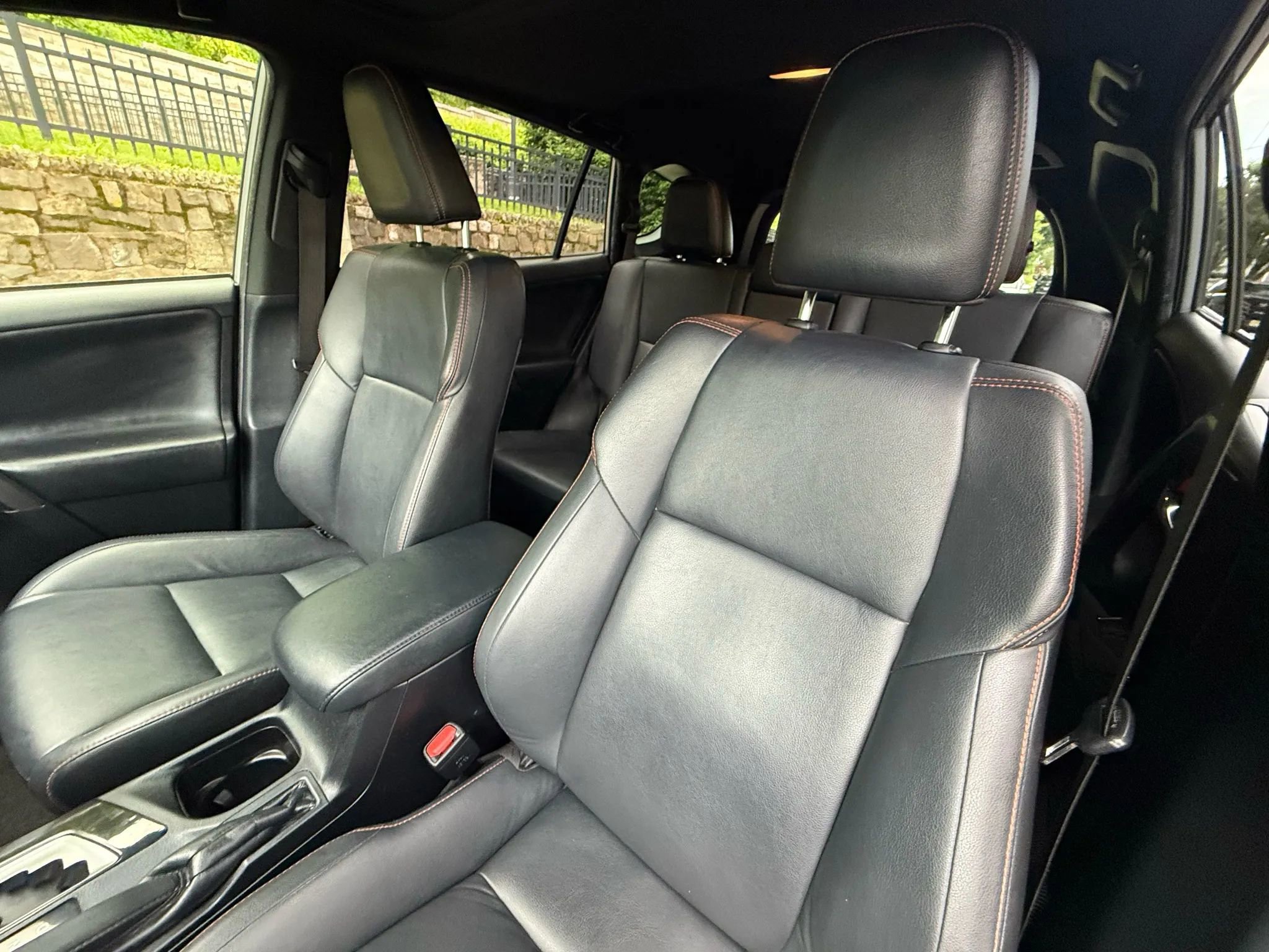 Used 2017 Toyota RAV4 SE image 12