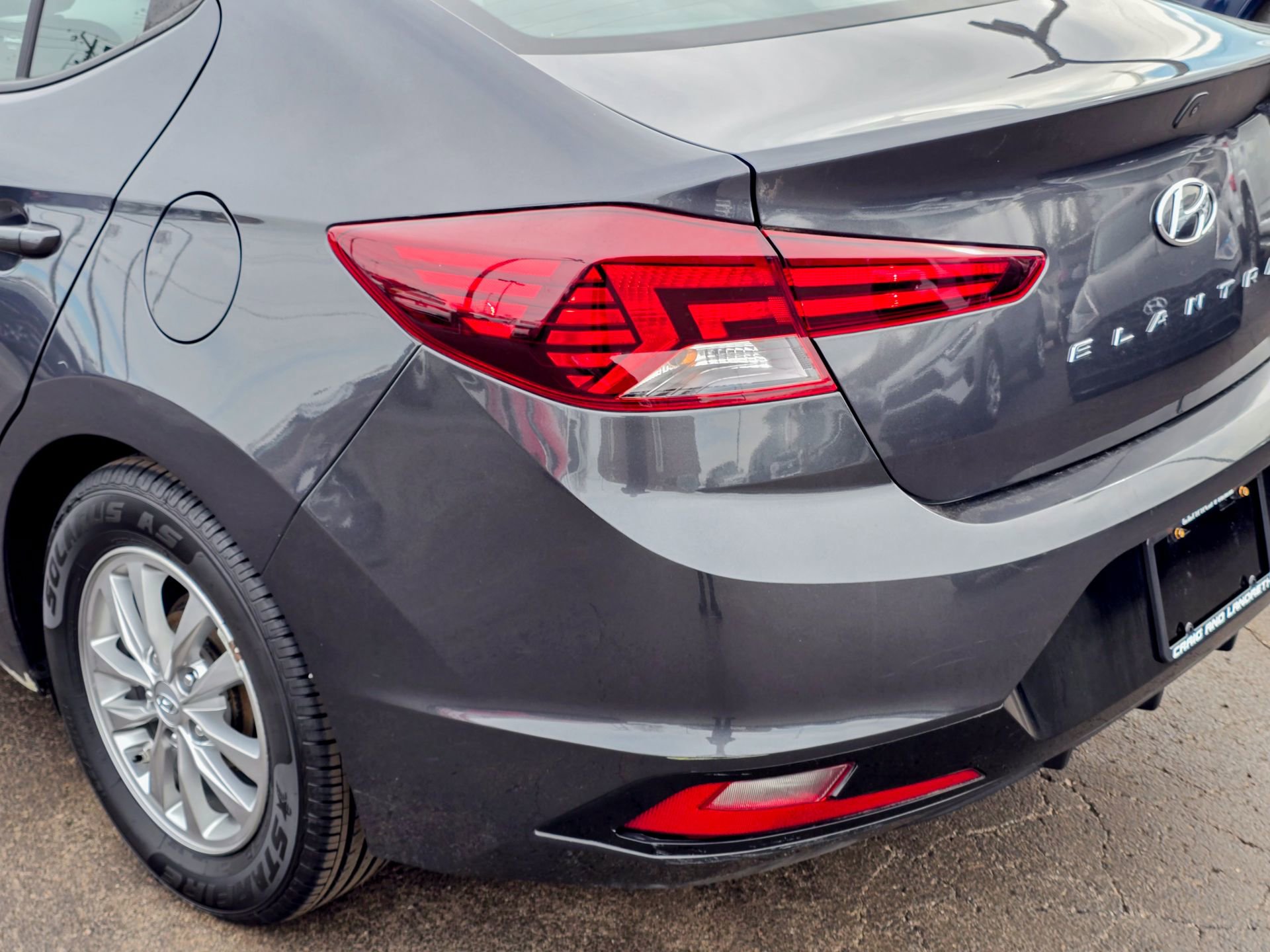 Used 2020 Hyundai Elantra ECO w/ Cargo Package (C1) image 13