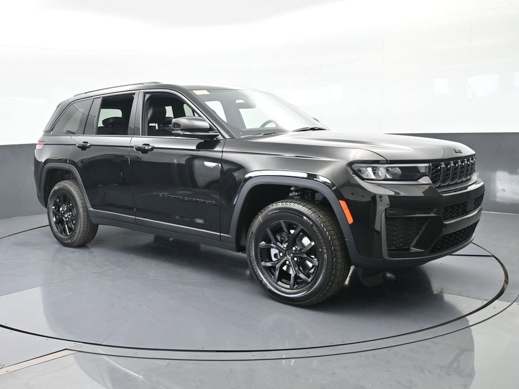 New 2026 Jeep Grand Cherokee Altitude RWD image 8