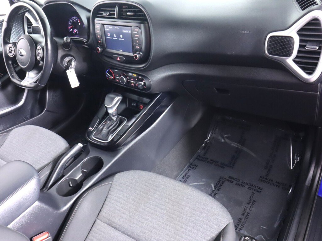 Used 2020 Kia Soul GT-Line FWD image 37