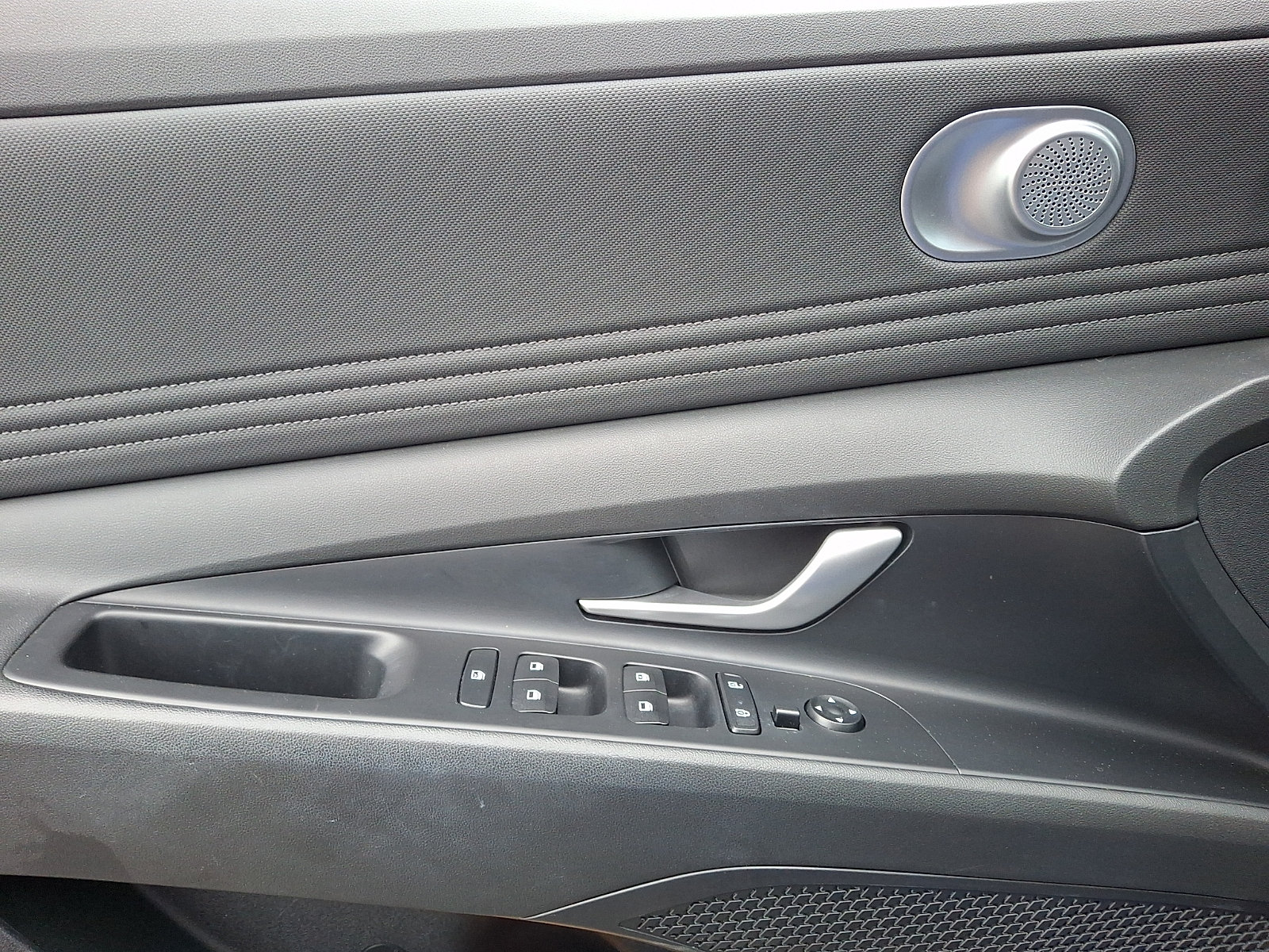 Certified 2023 Hyundai Elantra SEL w/ Convenience Package FWD image 13
