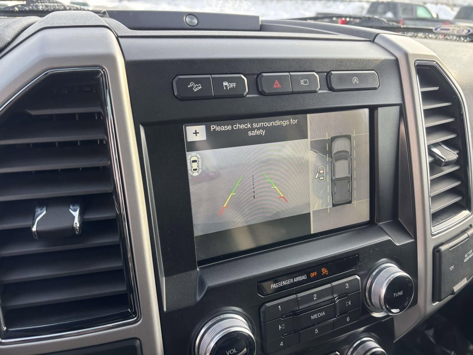 Used 2018 Ford F150 Lariat w/ Equipment Group 502A Luxury image 22