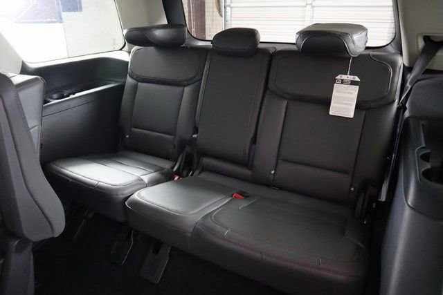 New 2025 Ford Expedition Active image 24