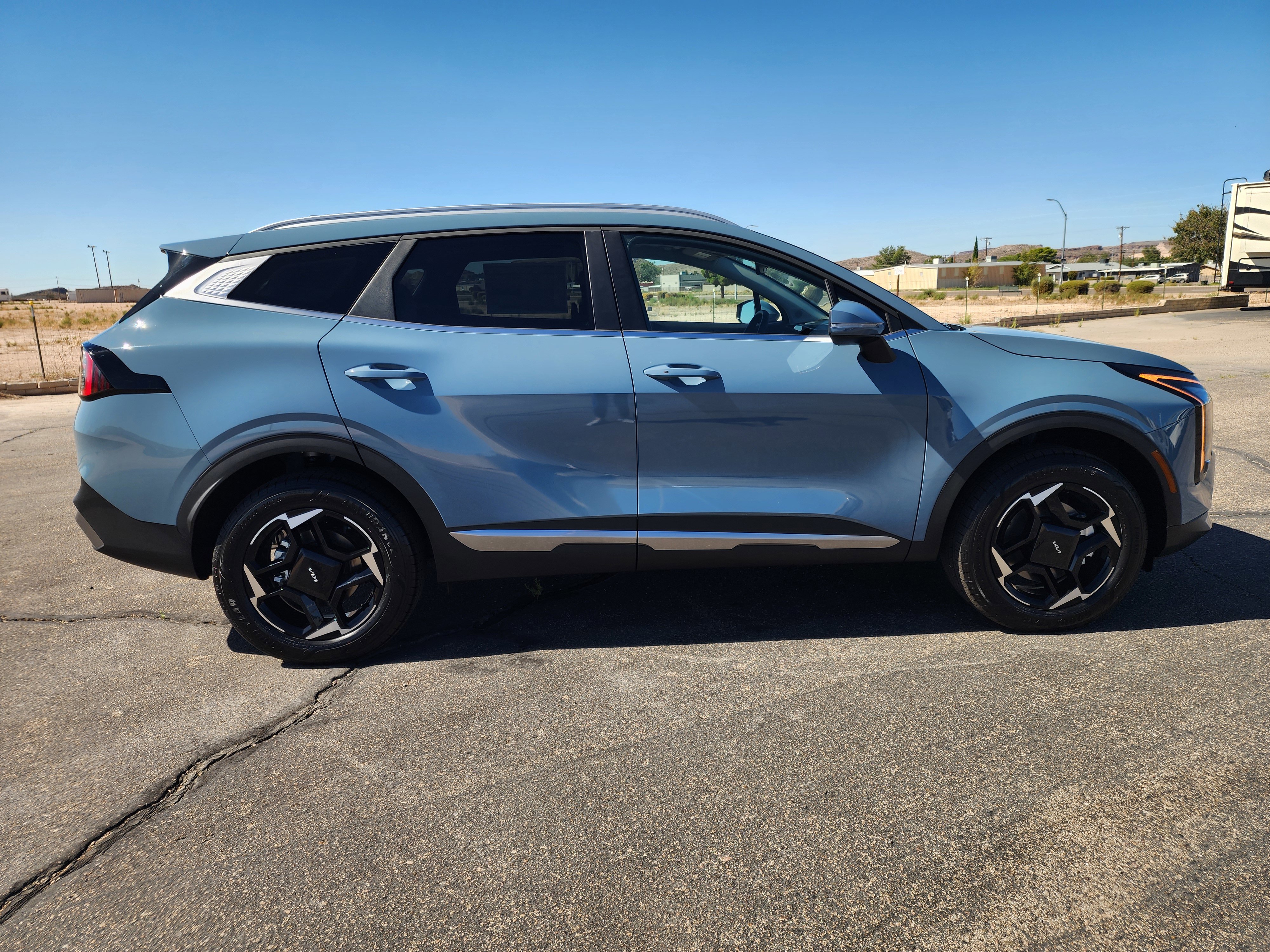 New 2026 Kia Sportage EX image 4