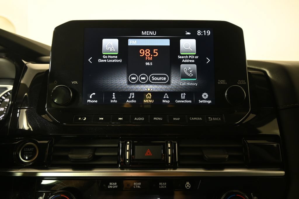 Used 2023 Nissan Pathfinder SL AWD/4WD image 30