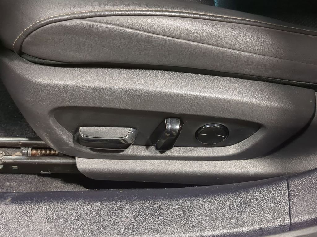 Used 2022 Lexus ES 300h w/ Premium Package image 24