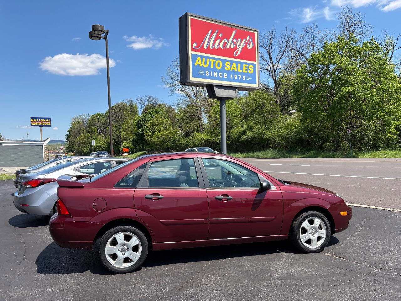 Used 2007 Ford Focus SE FWD image 1