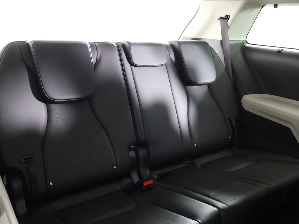 Used 2024 Kia Carnival EX FWD image 34